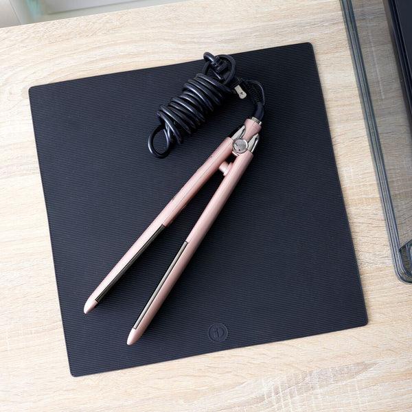 Idesign Signature Series Large Heat-Resistant Silicone Mat For Cosmetic Drawer Organizers Black