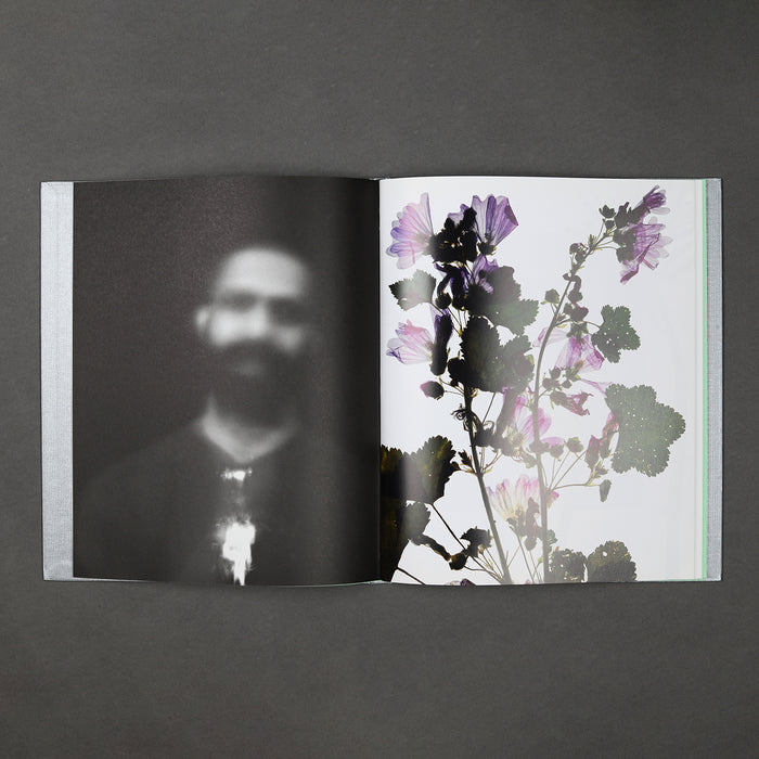 Ikon Ikon Edmund Clark: In Place Of Hate