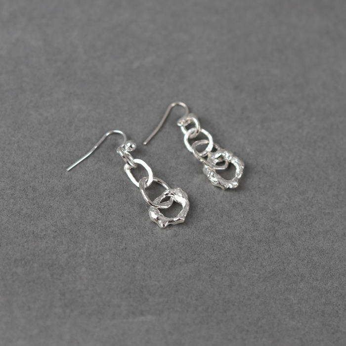 ikon The Nine of Hearts Rugged Chain Link Earrings