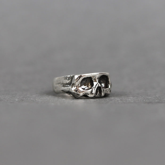 Ikon The Nine Of Hearts Sliced Skull Ring