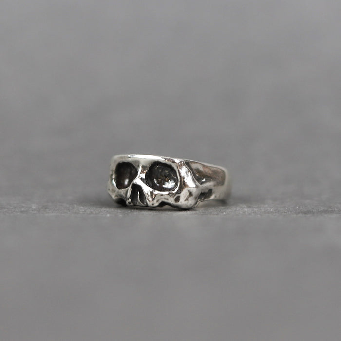 Ikon The Nine Of Hearts Sliced Skull Ring