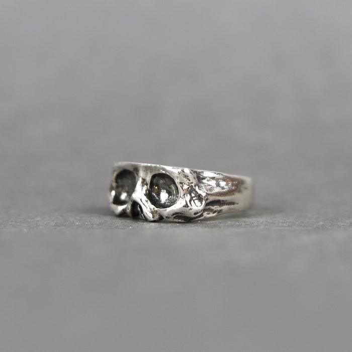 Ikon The Nine Of Hearts Sliced Skull Ring