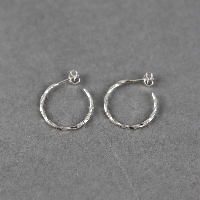 Ikon The Nine Of Hearts Twisted Hoop Earrings