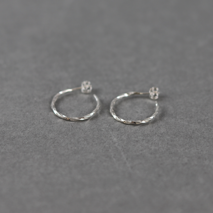 Ikon The Nine Of Hearts Twisted Hoop Earrings