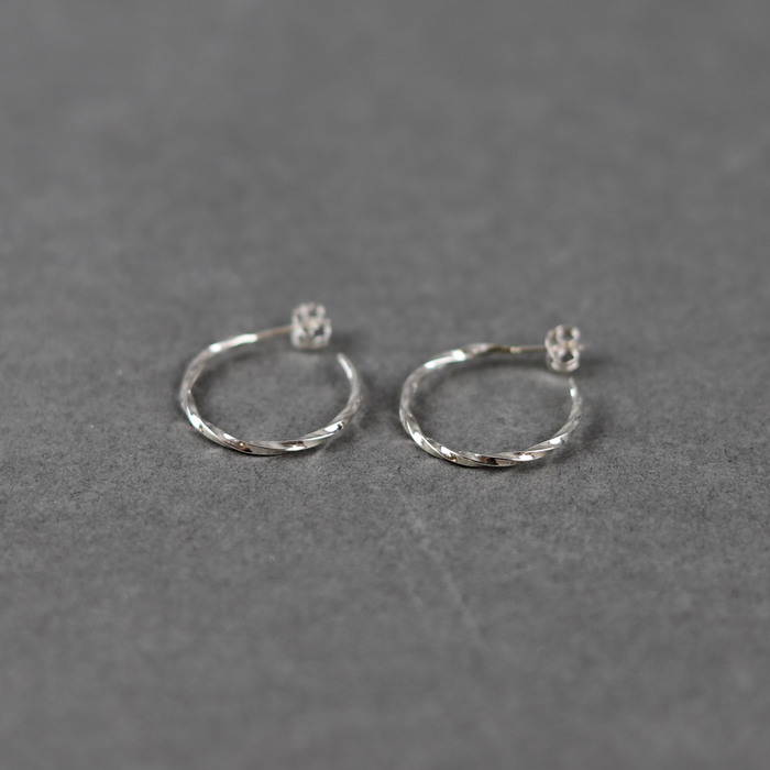 ikon The Nine of Hearts Twisted Hoop Earrings