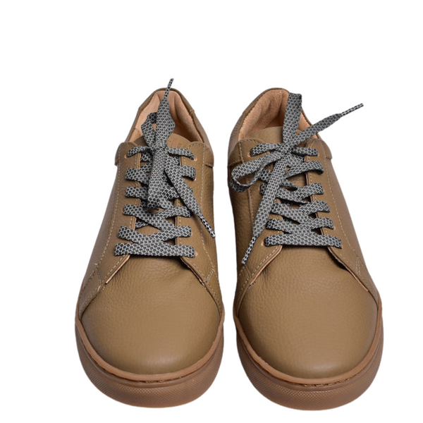 ikwetta I am Kenyan Low Top in Tan