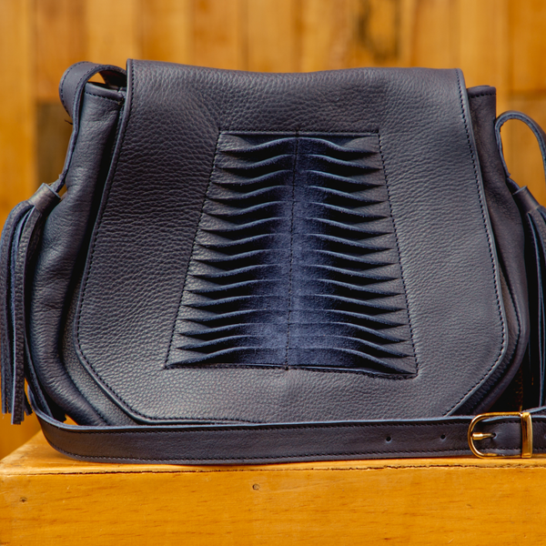 Ikwetta Slit Saddle Crossbody Navy H/S