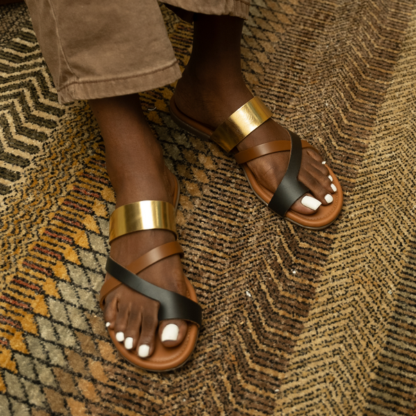 Ikwetta Toe Cross - Comfort Sole