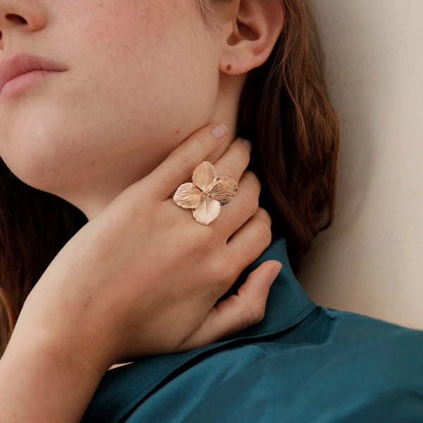 Ileana Makri 18k Yellow Gold Hydrangea Petal Ring