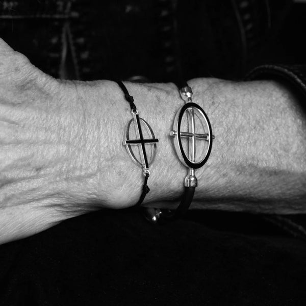 Ileana Makri Coda Cross Bracelet SLV-EN