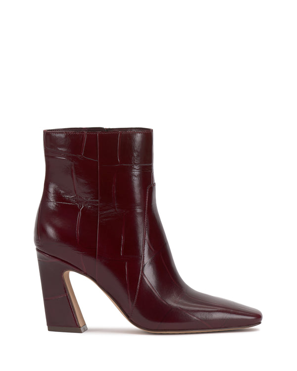 imagine vince camuto Bayla Bootie Plum