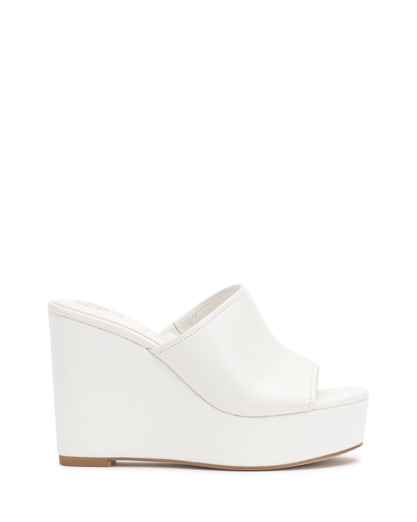 Imagine Vince Camuto Etta Wedge Sandal Bianco