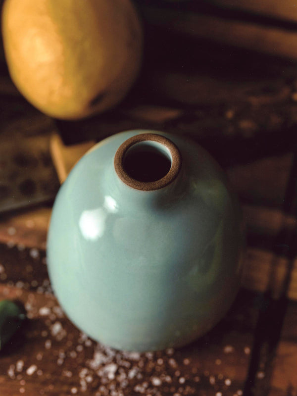 Imogene Willie Heath Ceramics Bud Vase