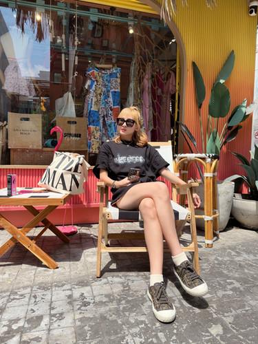 Imperfect CRACKS OVERSIZED TEE