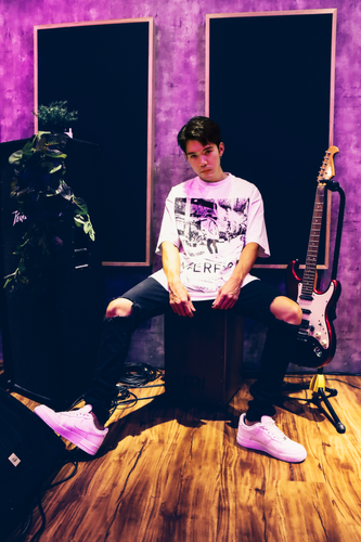 Imperfect ROCK STAR OVERSIZED TEE (WT)