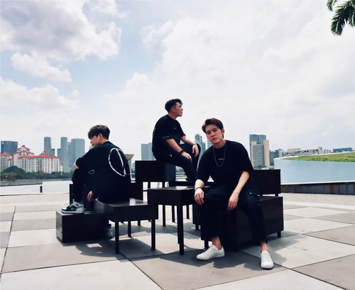 Imperfect YEAR ONE EDITION OVERSIZED TEE