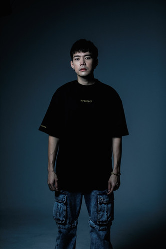 Imperfect YEAR TWO EDITION OVERSIZED TEE