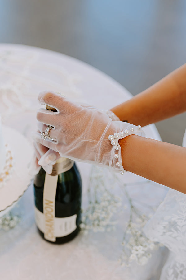 Impressions Heavenly Touch Mesh Gloves