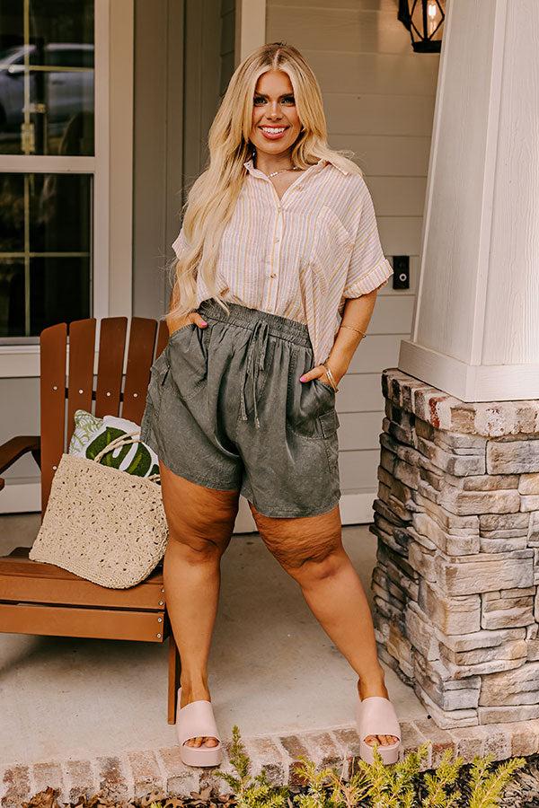 impressions The Aleena High Waist Shorts In Olive Curves