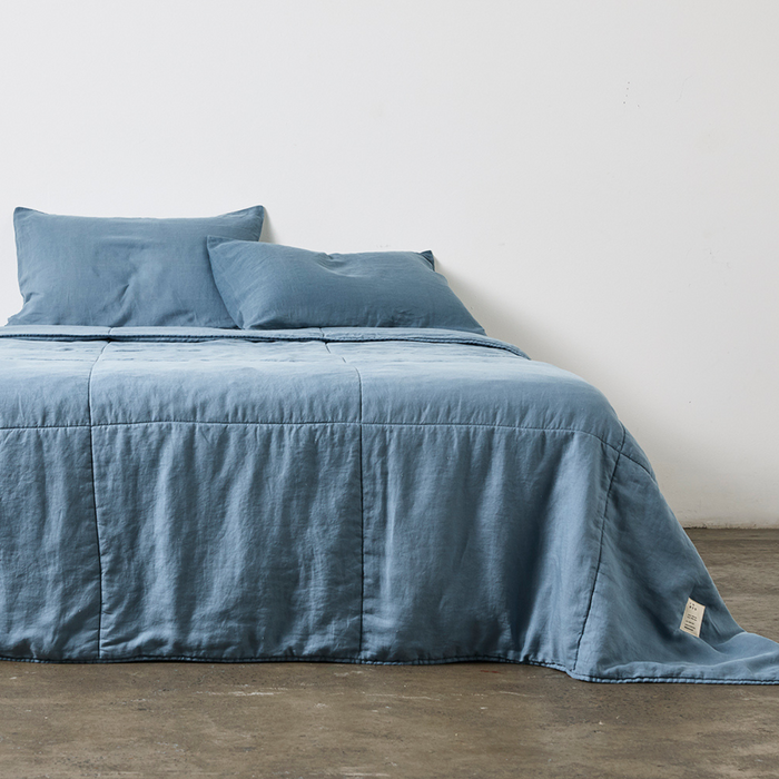 In Bed Quilted Bed Covers