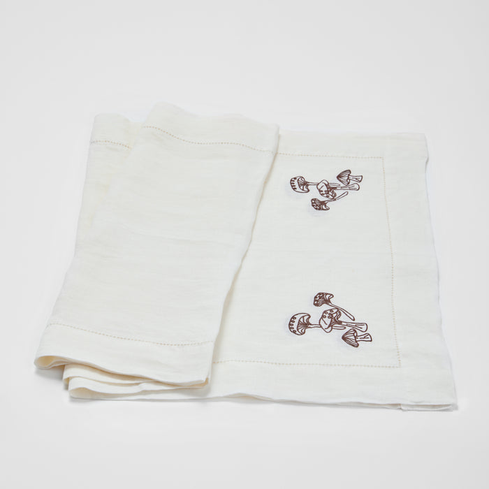 in bed Table Runners