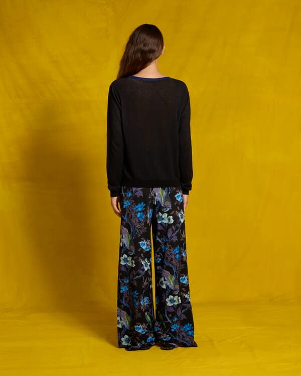 In Bed With You CONTRAST-EDGE FLORAL PRINT CARDIGAN WITH POCKETS COL. 833