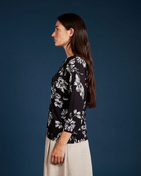 In Bed With You CONTRAST-EDGE PRINT CARDIGAN WITH POCKETS COL. 027