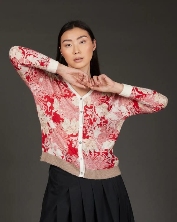 in bed with you GEOMETRIC AND FLORAL PRINT CREWNECK CARDIGAN COL.215