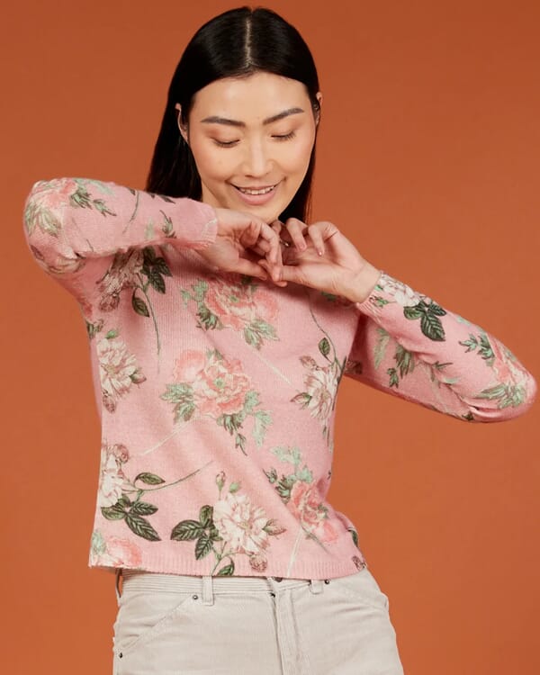 in bed with you FLORAL PRINT V NECK JUMPER COL. 853