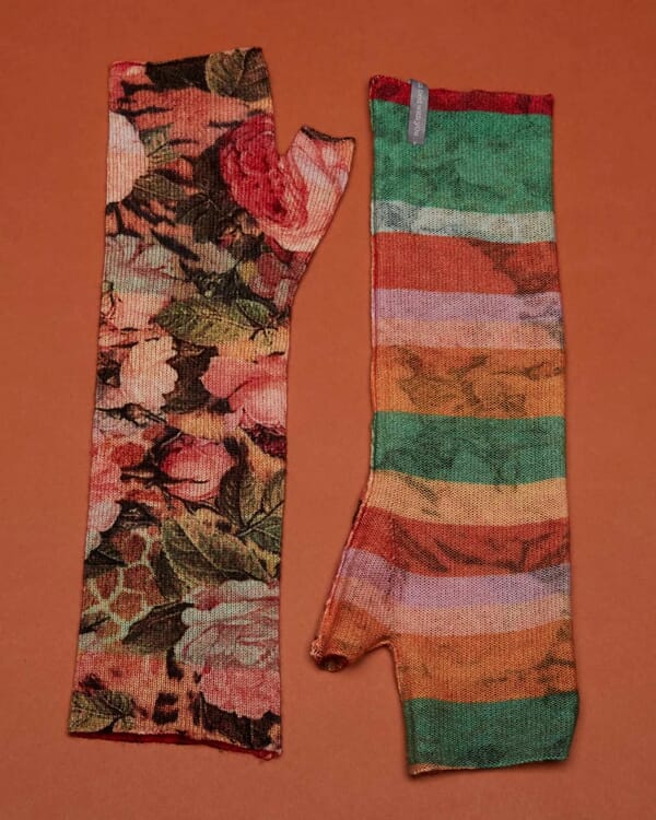 in bed with you MULTI PRINT REVERSIBLE BEANIE COL.011