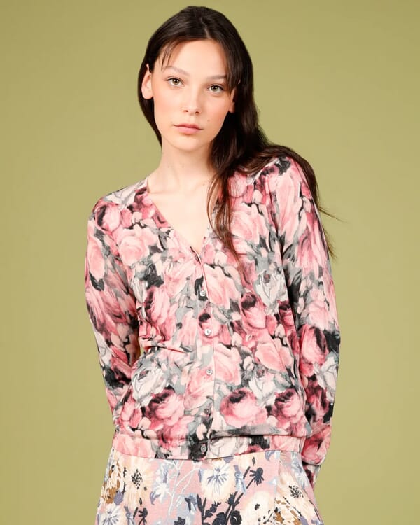 in bed with you SOLID COLOUR V NECK CARDIGAN COL.002