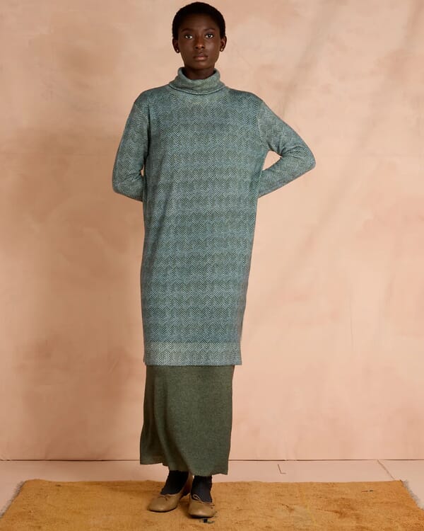 in bed with you TARTAN PRINT BATWING SLEEVE V NECK JUMPER COL.800