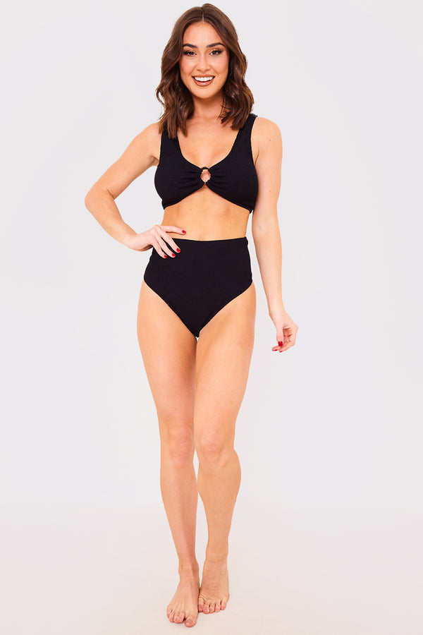In The Style Billie Faiers Textured Crinkle Scoop Neck Ring Detail Bikini Top Black