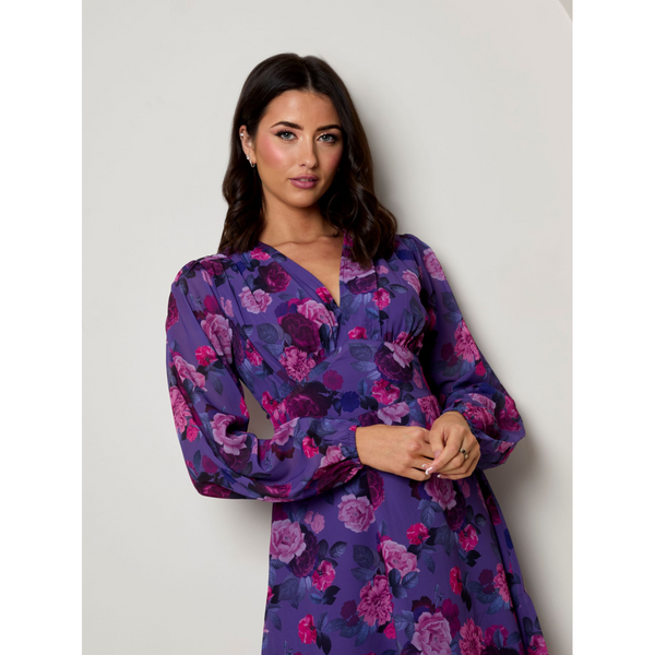 In The Style CHI CHI LONDON Chi Chi London V Neck Floral Printed Chiffon Dress In Purple