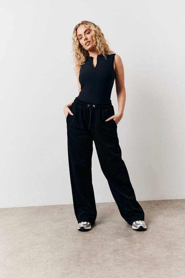 In The Style Fits Black Built In Bra Sculpt & Control Zip Front Bodysuit Black