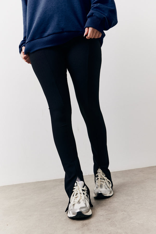 In The Style Fits Black Sculpt & Control High Waisted Split Hem Ribbed Legging Black