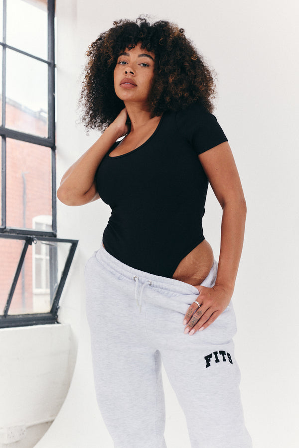 in the style Fits Built In Bra Sculpt & Control Short Sleeve Bodysuit Black