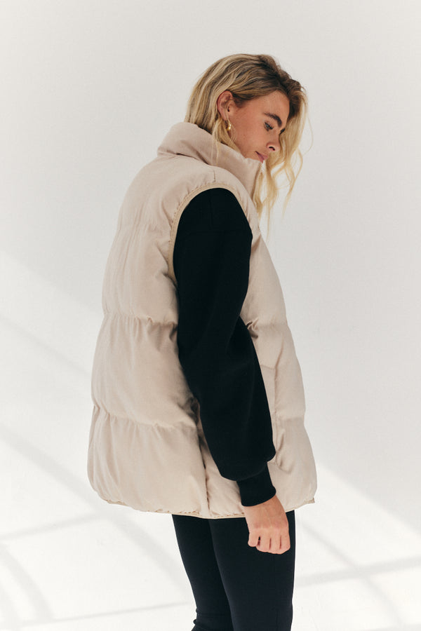 In The Style Fits Cream Oversized Puffer Gilet Cream