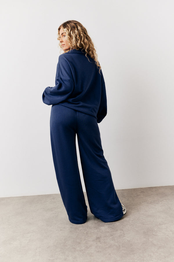In The Style Fits Navy Fits Graphic Straight Leg Co-Ord Jogger Navy