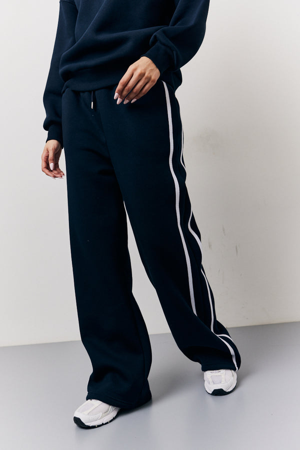 In The Style Fits Navy Fits Wide Leg Side Stripe Co-Ord Jogger Navy