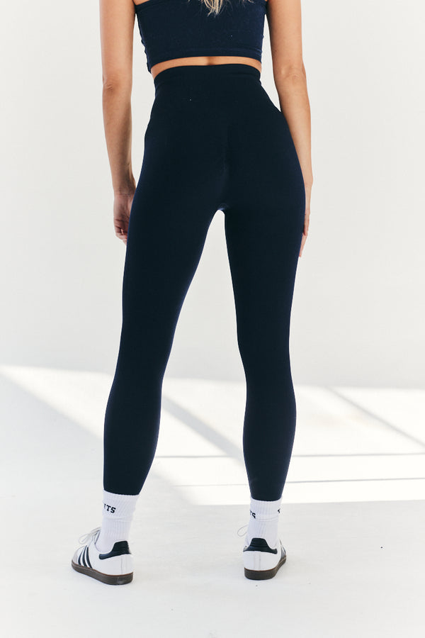 In The Style Fits Seamless High Waist Bum Boosting Leggings Navy