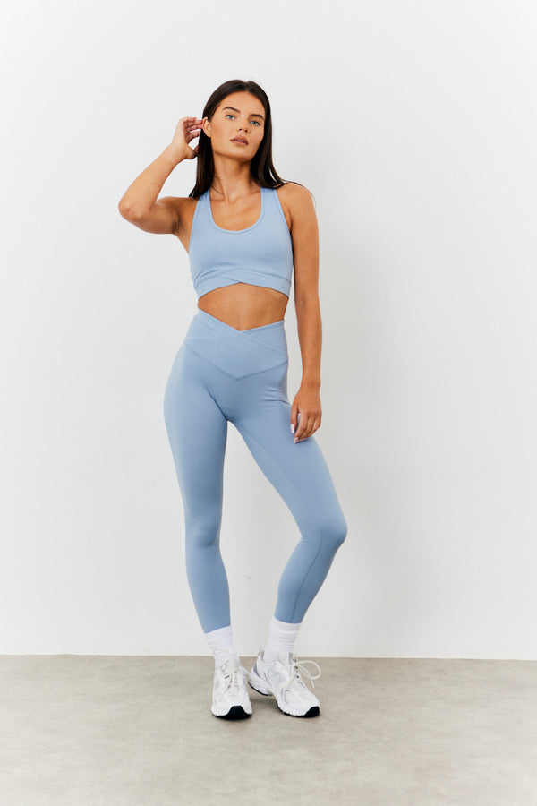 In The Style Fits Soft Touch Cross Over Band Detail Medium Support Sports Bra Blue