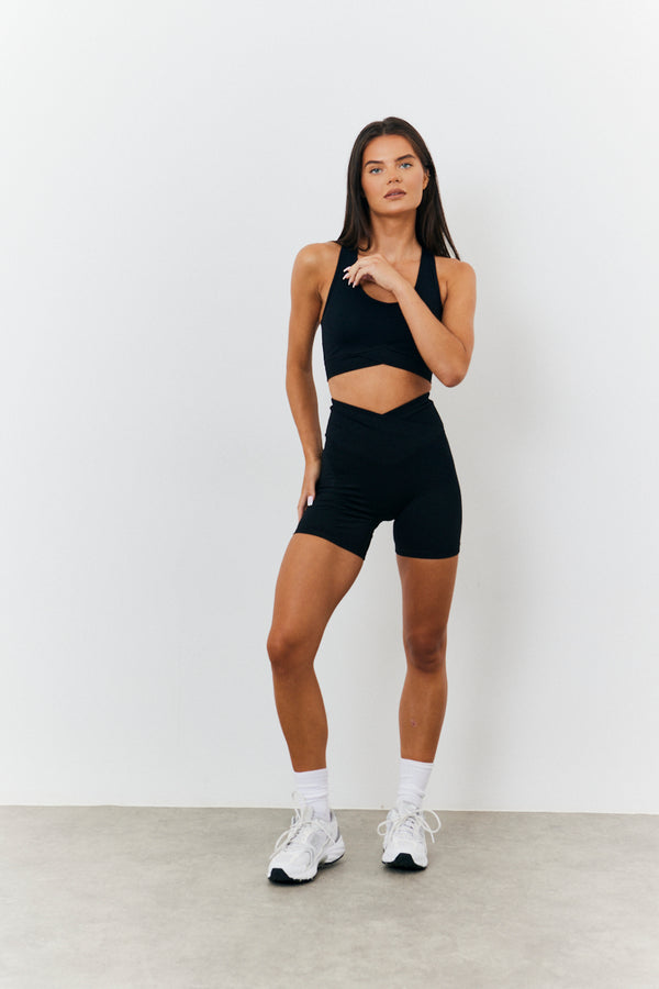 In The Style Fits Soft Touch Crossover Waist Cycling Shorts Black