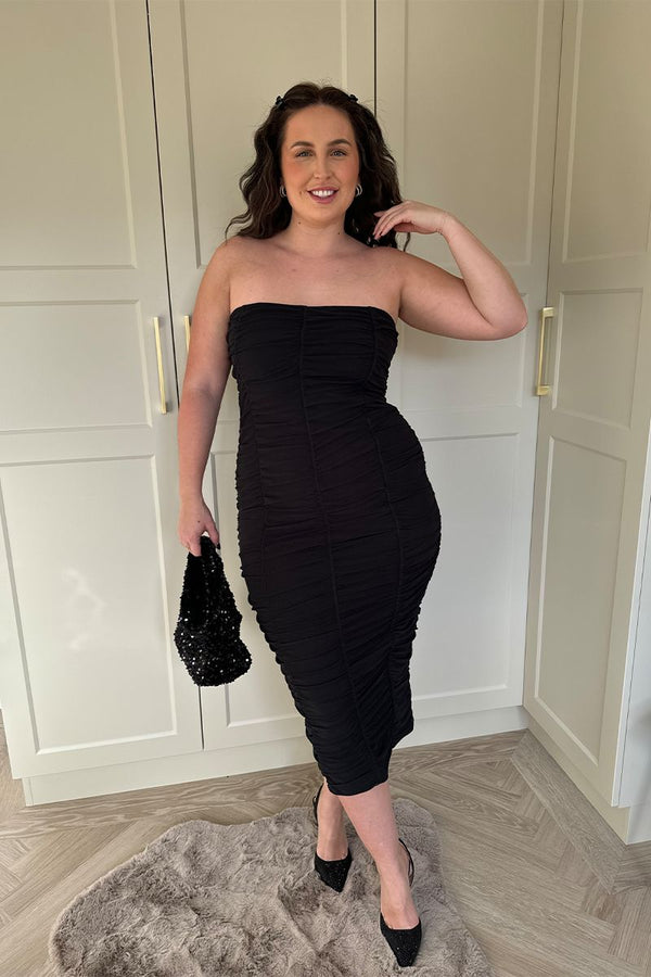 In The Style Glowy By Chloe Bandeau Ruched Midaxi Dress Black