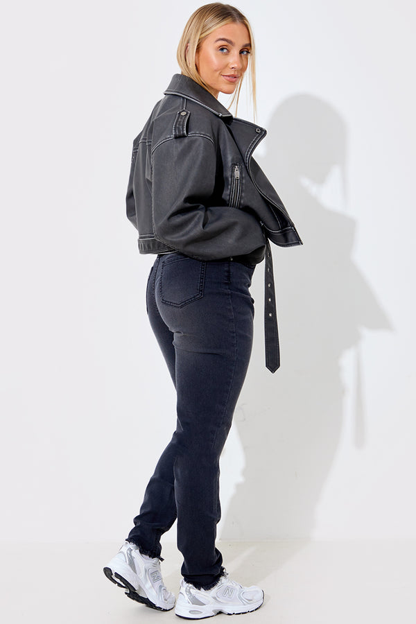 In The Style In The Style Acid Wash Straight Leg Split Hem Jeans Black