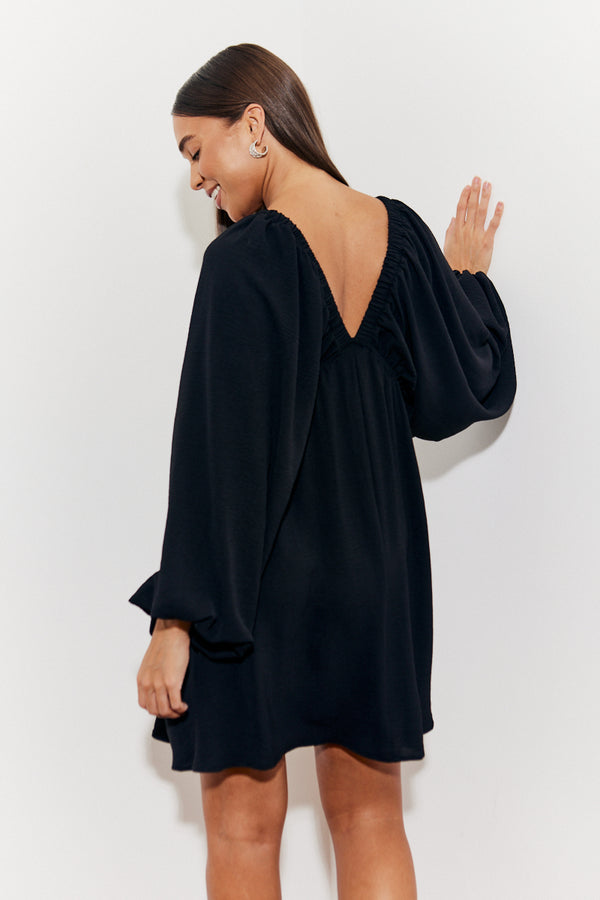 In The Style In The Style Balloon Sleeve Smock Mini Dress Black