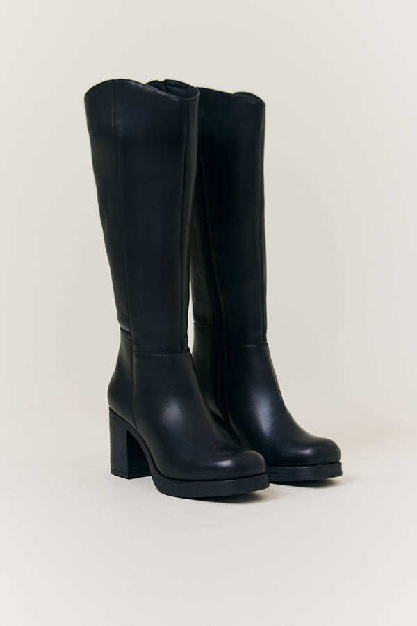In The Style In The Style Bella Chunky Heeled High Leg Boot Black