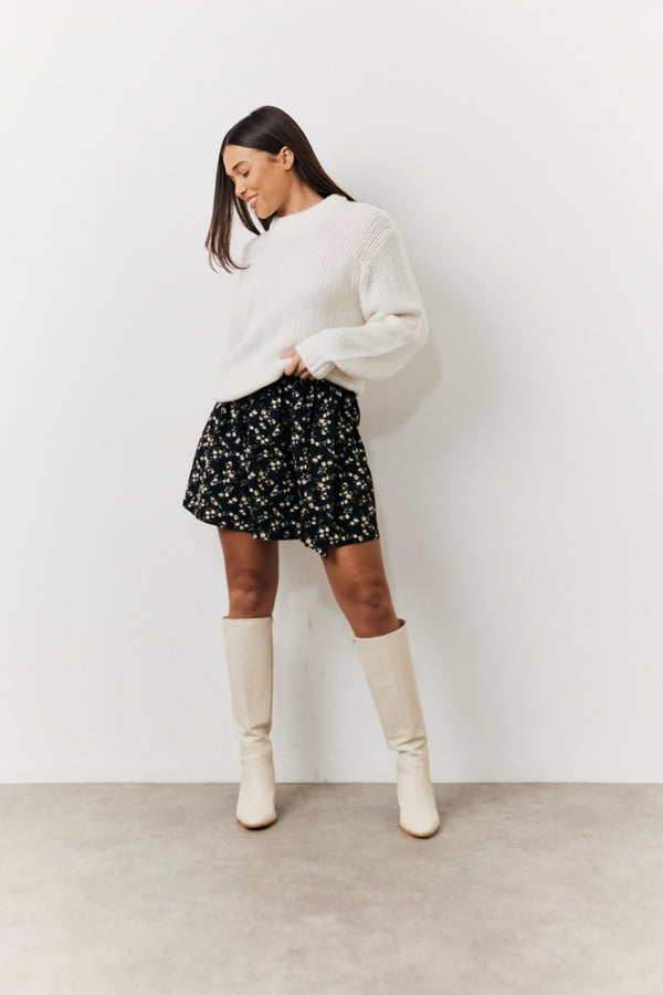 in the style In the Style Black Floral Flippy Mini Skirt Multi