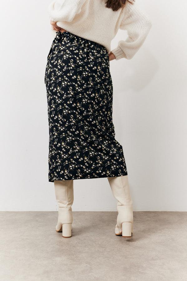 In The Style In The Style Black Floral Wrap Midi Skirt Multi