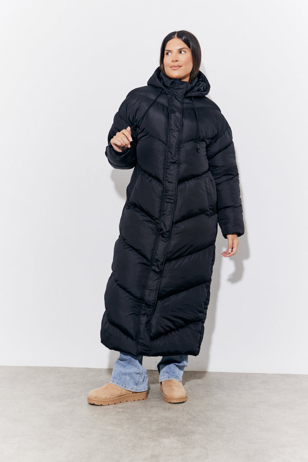 In The Style In The Style Black Hooded Longline Popper Puffer Coat Black